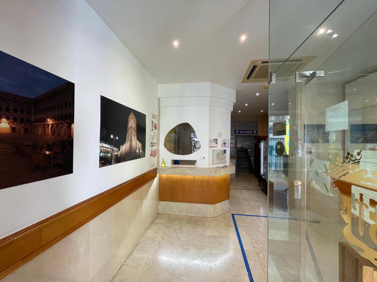 Condedu Hotel Badajoz Exterior photo
